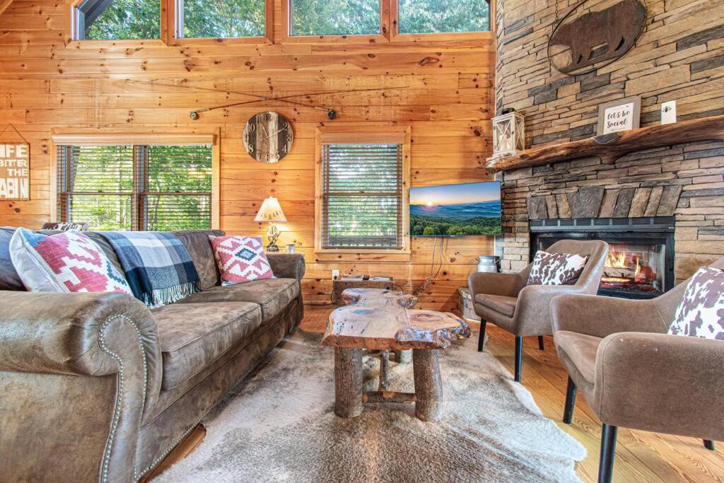 Cherry Log Summit Cabin By Bk Stays - Family Friendly - Playground - Game Room - Jacuzzi - Amazing Mountain Views Екстериор снимка